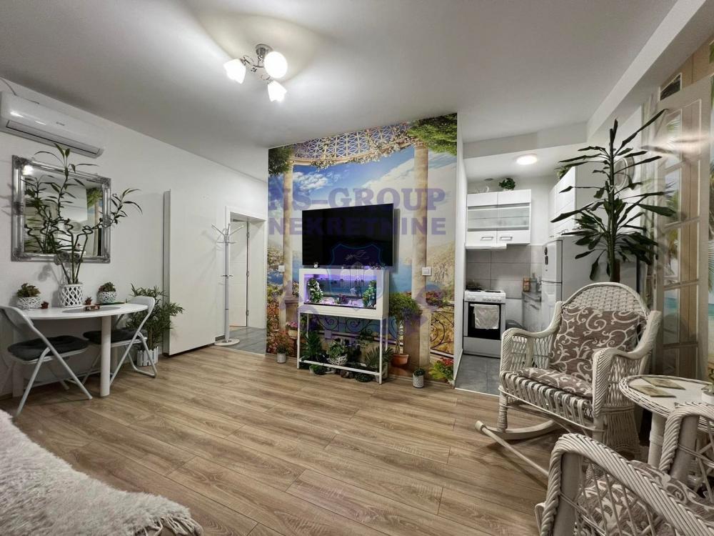 Slika 4 - 563644-Jednoiposoban-37m2-Adice