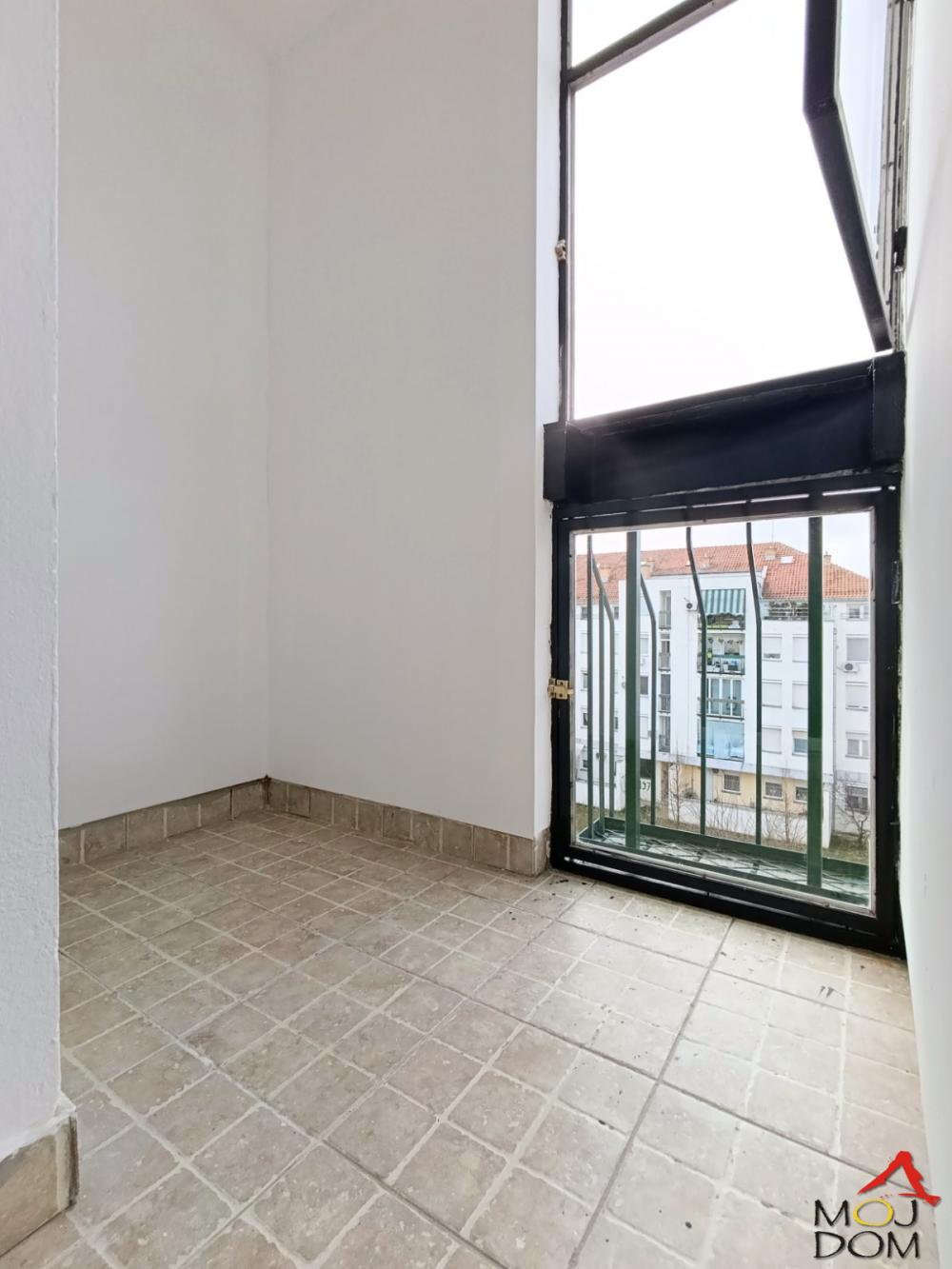 Slika 11 - Stan,NOVI SAD,NOVO NASELJE,kv: 23, € 75000, ID: 1031814