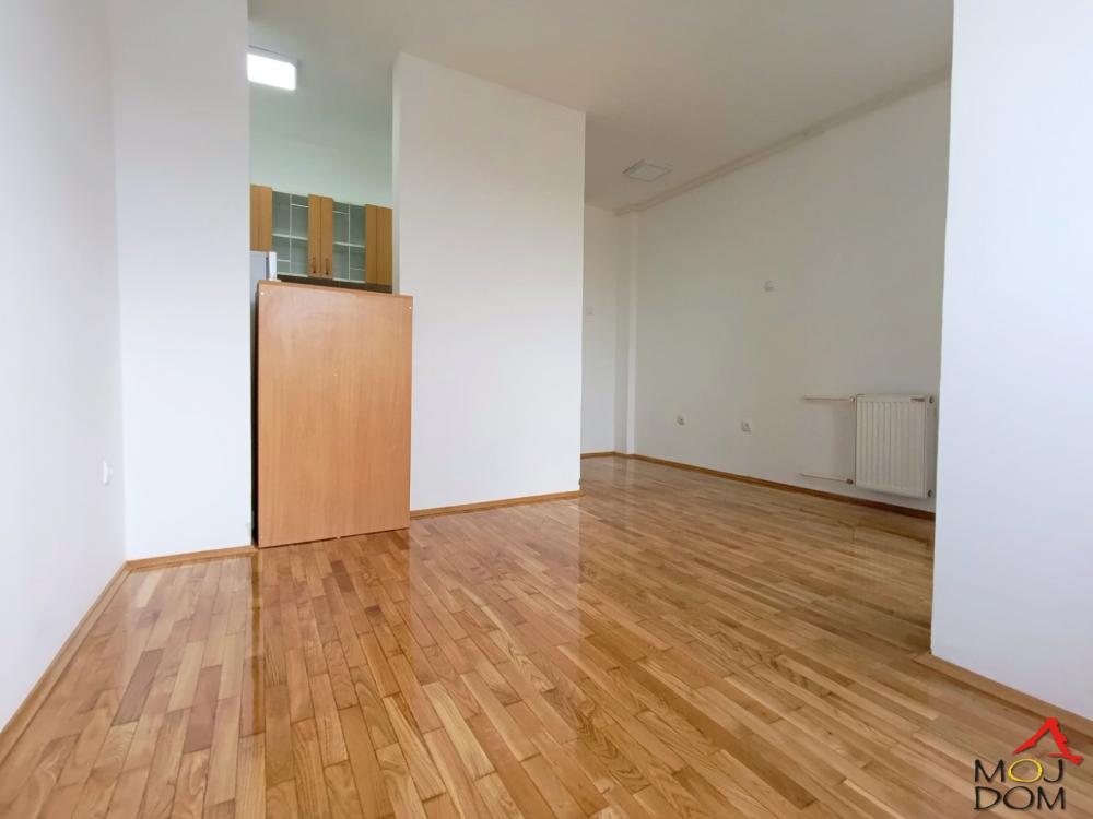 Slika 4 - Stan,NOVI SAD,NOVO NASELJE,kv: 23, € 75000, ID: 1031814