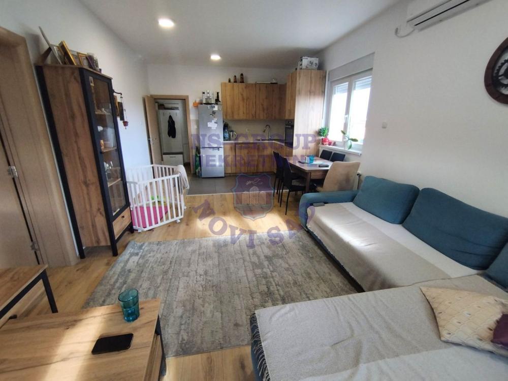 Slika 2 - Trosoban stan u Veterniku 