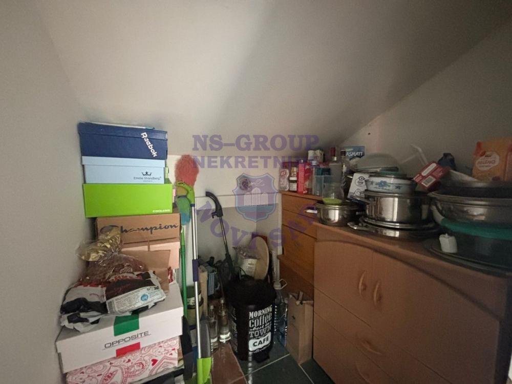 Slika 5 - Odličan dvosoban stan u Petrovaradinu! 