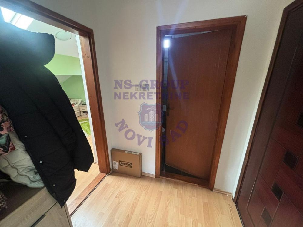 Slika 6 - Dvosoban stan u Petrovaradinu!