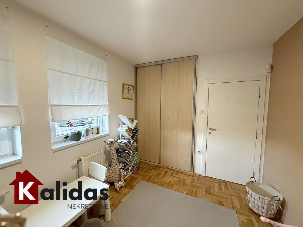 Slika 6 - Stan,NOVI SAD,ADICE,kv: 61, € 158620, ID: 1008551