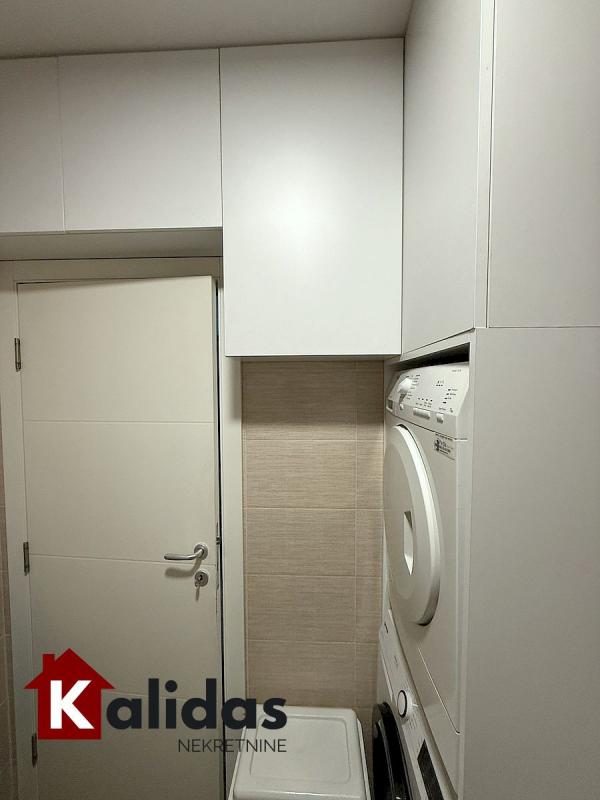 Slika 10 - Stan,NOVI SAD,ADICE,kv: 61, € 158620, ID: 1008551