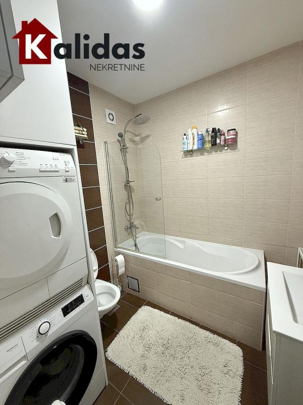 Slika 9 - Stan,NOVI SAD,ADICE,kv: 61, € 158620, ID: 1008551