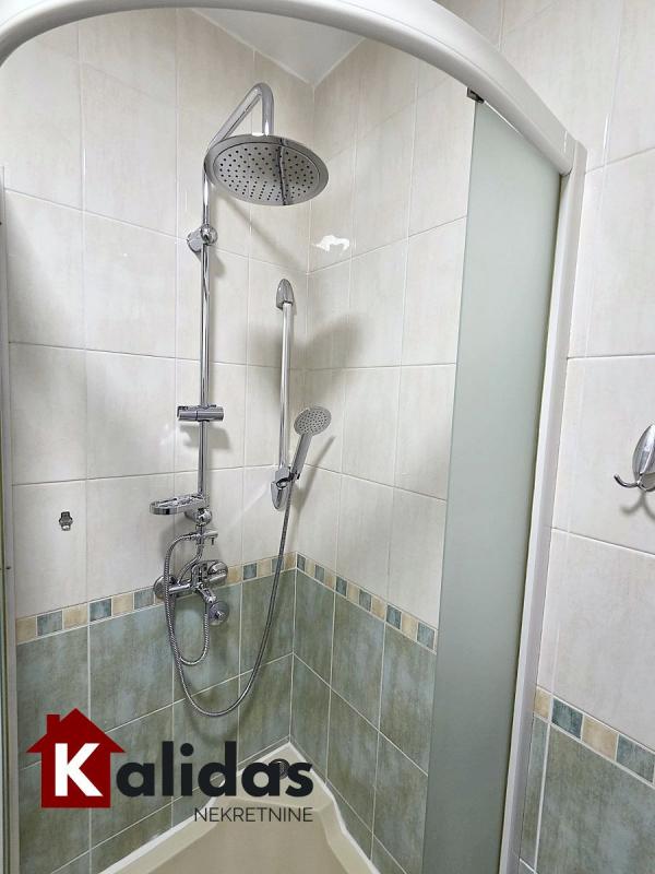 Slika 7 - Stan,NOVI SAD,GRBAVICA,kv: 44, € 129780, ID: 1008557