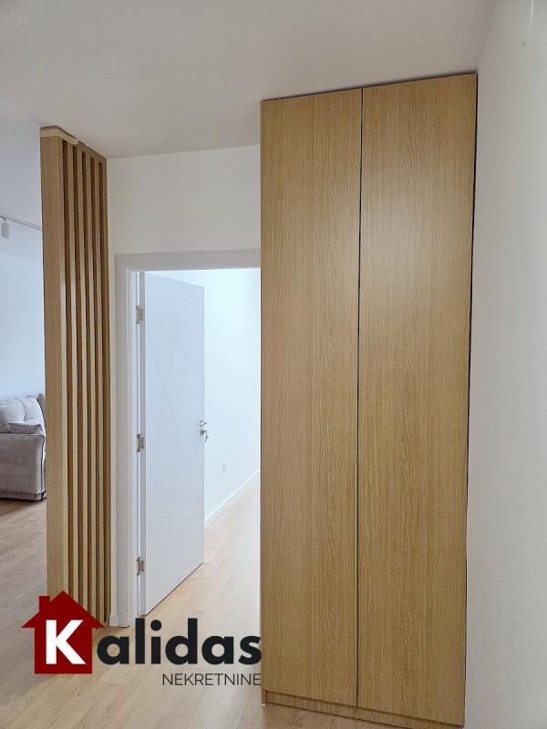 Slika 4 - Stan,NOVI SAD,GRBAVICA,kv: 44, € 129780, ID: 1008557