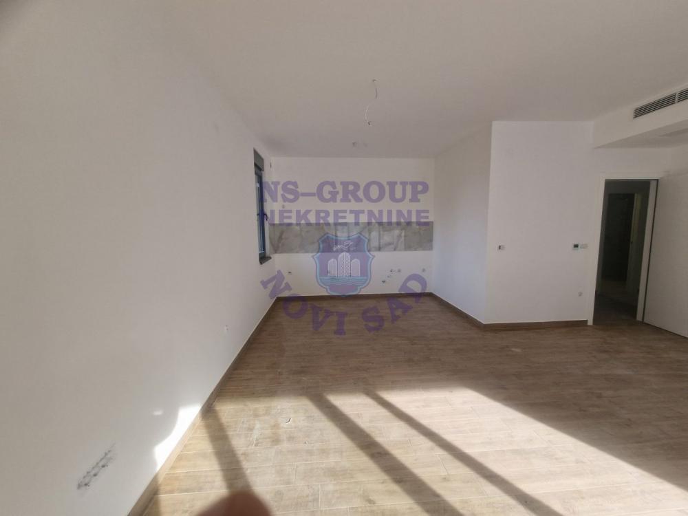 Slika 3 - Četvorosoban stan na Petrovaradnu - Novogradnja