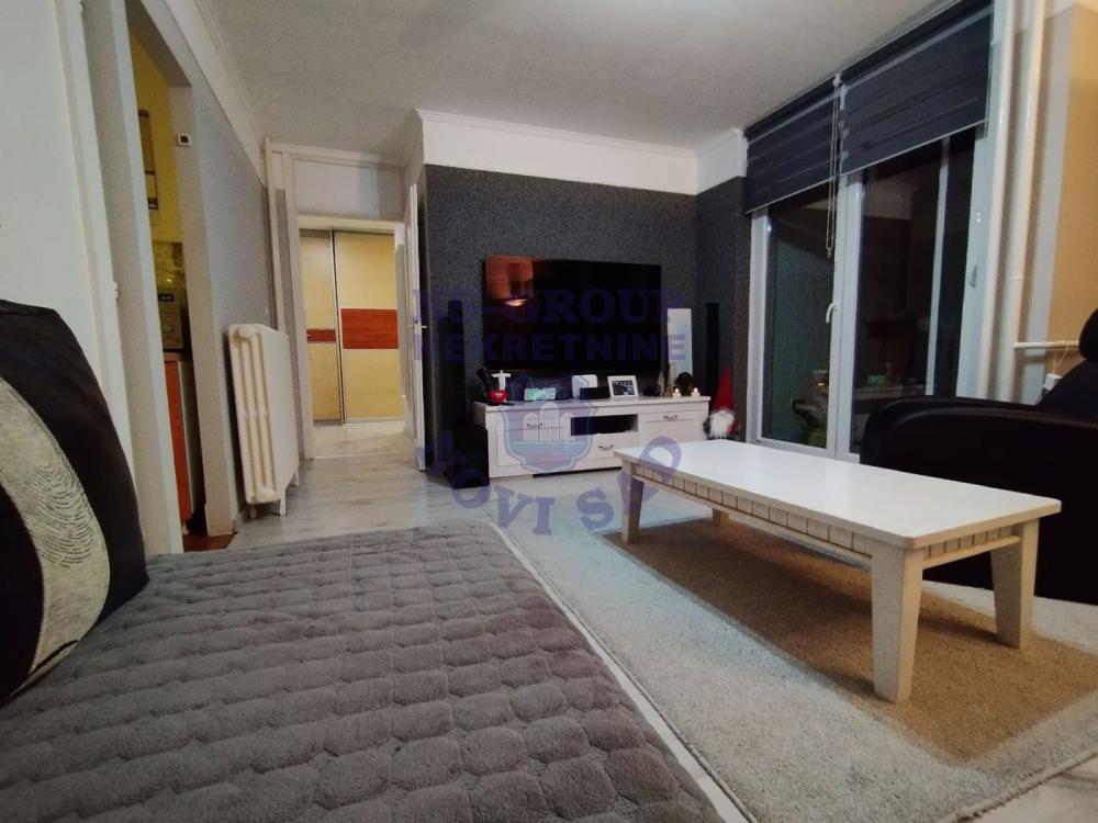 Slika 2 - 563868-Dvoiposoban-64m2-Železnička stanica