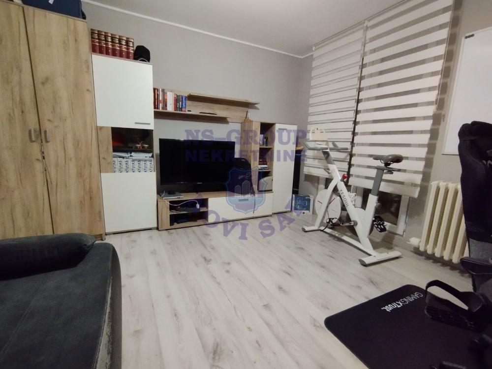 Slika 7 - 563868-Dvoiposoban-64m2-Železnička stanica