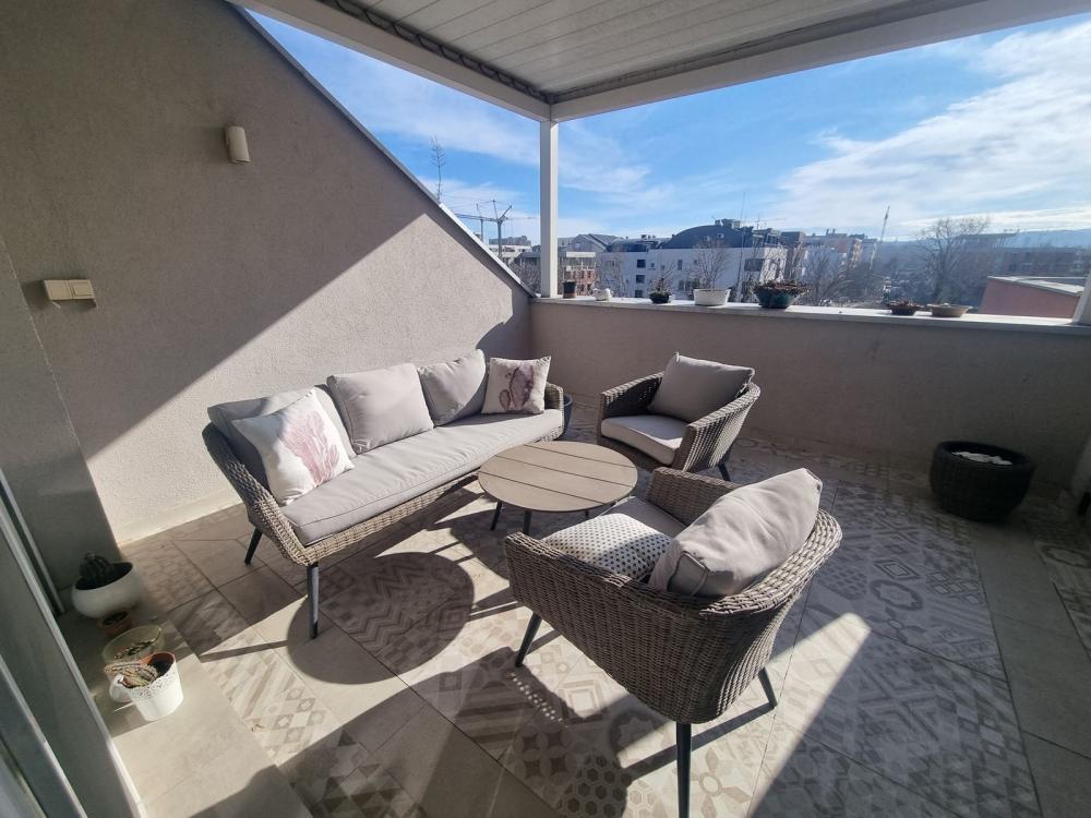 Slika 9 - Prodaja stana, 132m2, Telep Novi Sad, sa terasom, ima lift