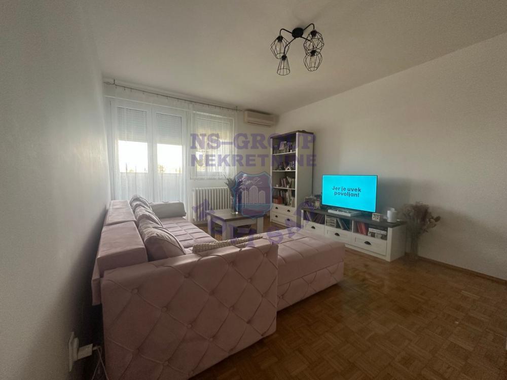 Glavna slika -Odličan trosoban stan na Keju!