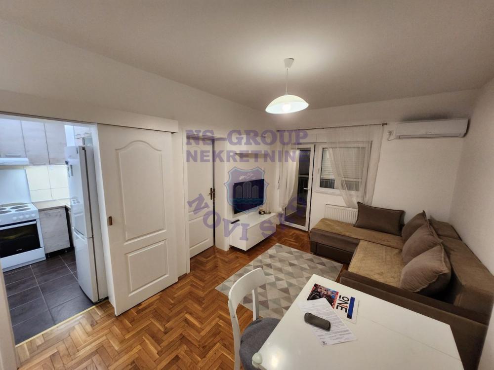 Glavna slika -563729-Jednoiposoban-39m2-Socijalno