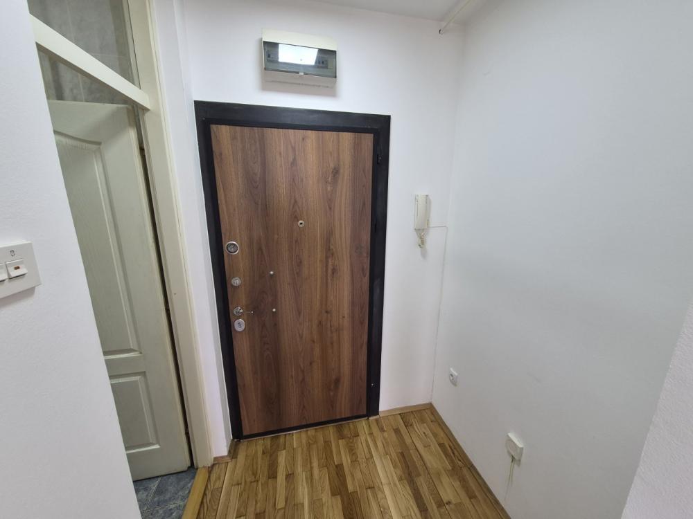 Slika 9 - Stan,NOVI SAD,NOVO NASELJE,kv: 23, € 75000, ID: 1019300