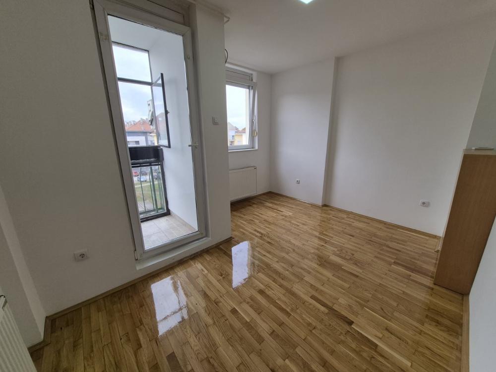 Slika 2 - Stan,NOVI SAD,NOVO NASELJE,kv: 23, € 75000, ID: 1019300