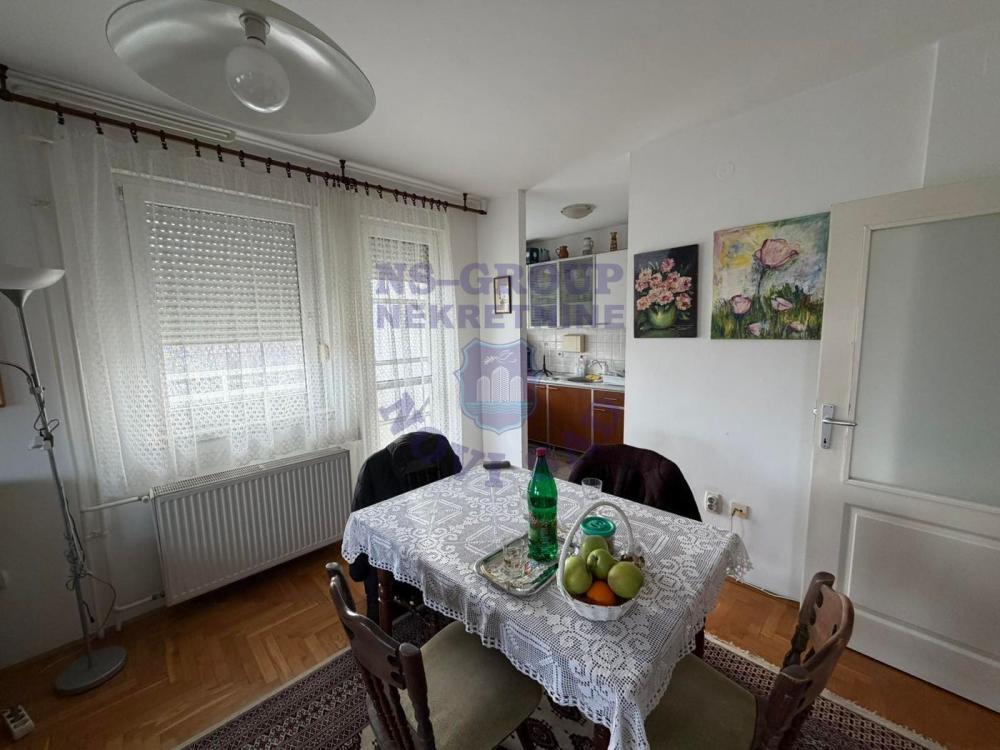 Slika 2 - Cetvorosoban stan u Veterniku!