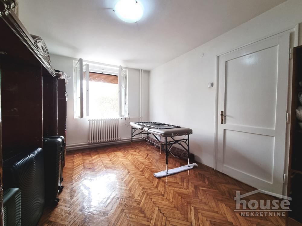 Slika 8 - Stan,NOVI SAD,DETELINARA,kv: 45.00, € 105000, ID: 1065394