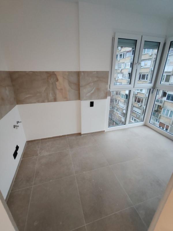 Slika 8 - Stan,NOVI SAD,BULEVAR,kv: 73.00, € 216300, ID: 1059127