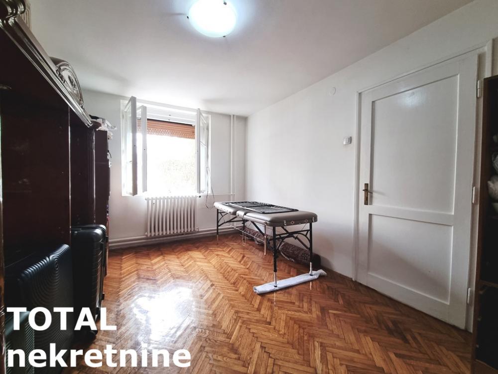 Slika 4 - Stan,NOVI SAD,DETELINARA,kv: 45.00, € 105000, ID: 1102242