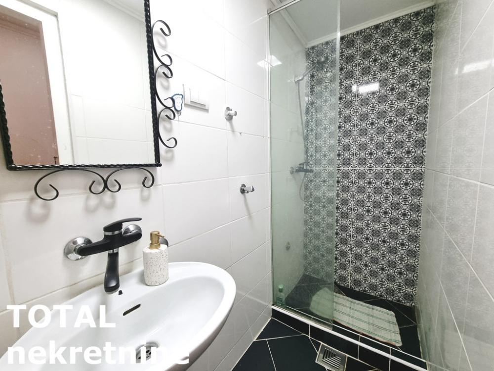 Slika 10 - Stan,NOVI SAD,DETELINARA,kv: 45.00, € 105000, ID: 1102242