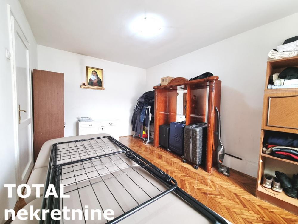 Slika 6 - Stan,NOVI SAD,DETELINARA,kv: 45.00, € 105000, ID: 1102242