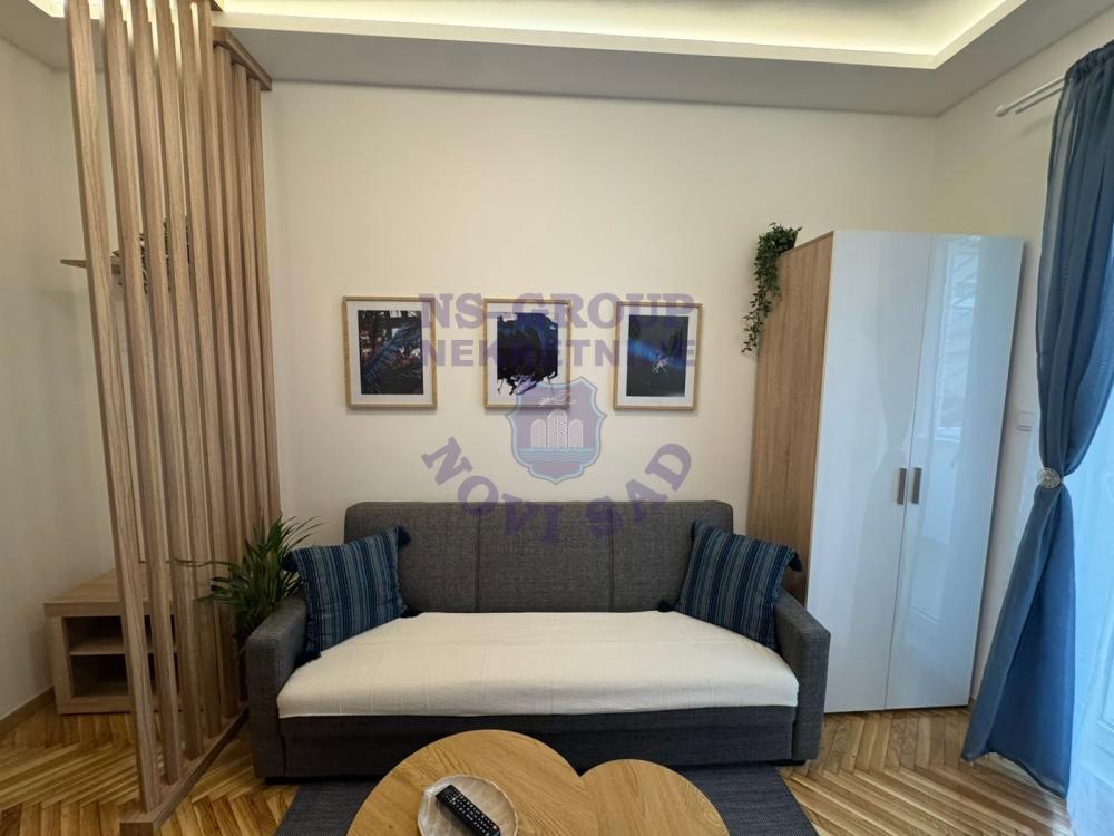 Slika 2 - Prelepa garsonjera na top lokaciji!