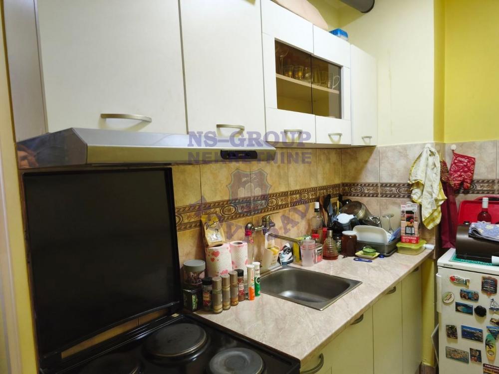 Slika 2 - Prodaja stana, 35m2, Bulevar oslobođenja Novi Sad, sa terasom, ima lift