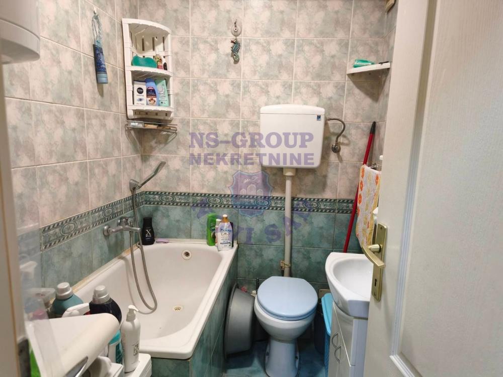 Slika 5 - Prodaja stana, 35m2, Bulevar oslobođenja Novi Sad, sa terasom, ima lift