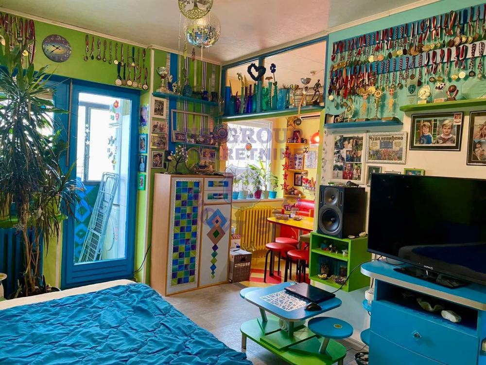 Slika 2 - Dvosoban, 48m2, Podbara Novi Sad, sa terasom