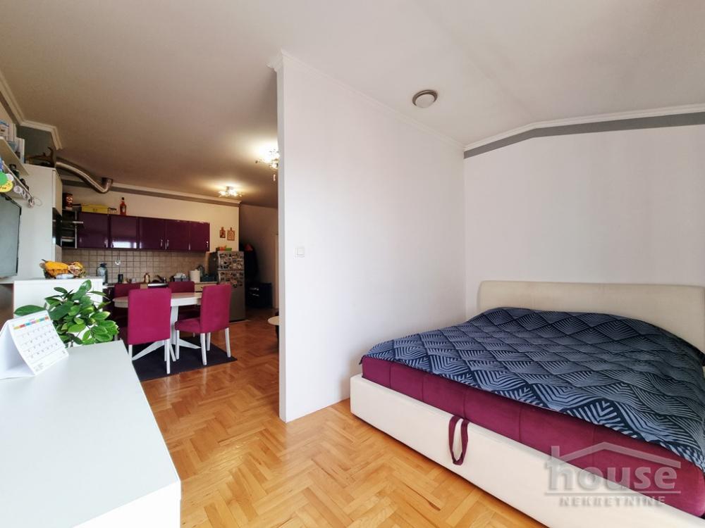 Slika 9 - Stan,NOVI SAD,PODBARA,kv: 52.00, € 145000, ID: 1065407