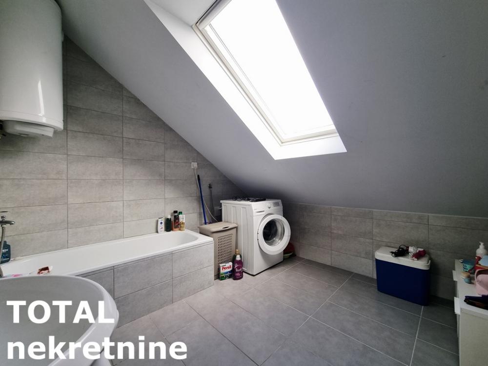 Slika 6 - Stan,NOVI SAD,PODBARA,kv: 52.00, € 145000, ID: 1102255