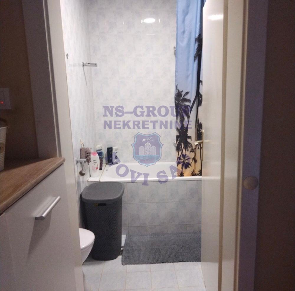 Slika 2 - Jednoiposoban, 35m2, Bulevar oslobođenja Novi Sad, sa terasom, ima lift