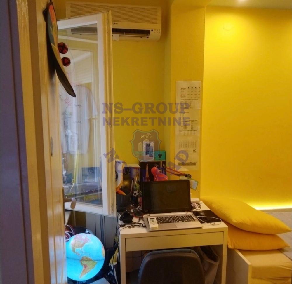 Slika 6 - Jednoiposoban, 35m2, Bulevar oslobođenja Novi Sad, sa terasom, ima lift