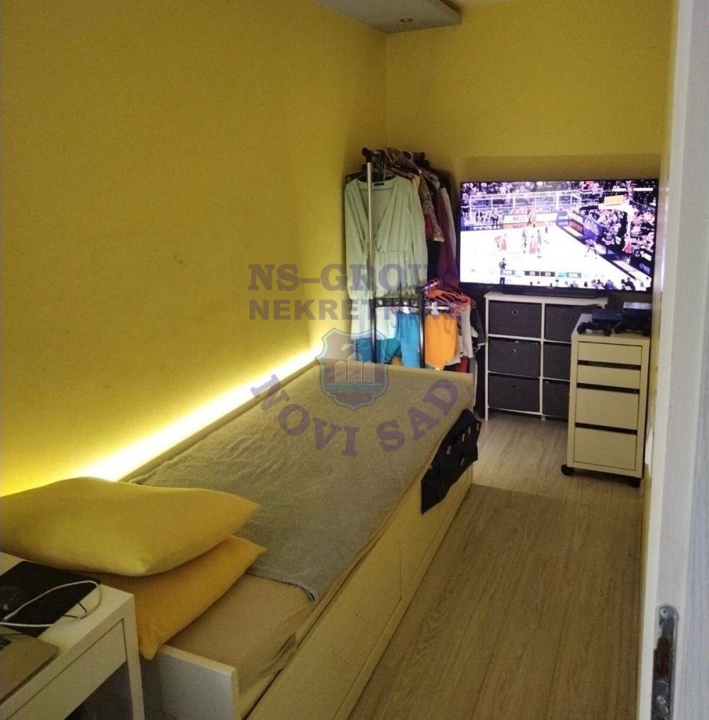 Slika 7 - Jednoiposoban, 35m2, Bulevar oslobođenja Novi Sad, sa terasom, ima lift