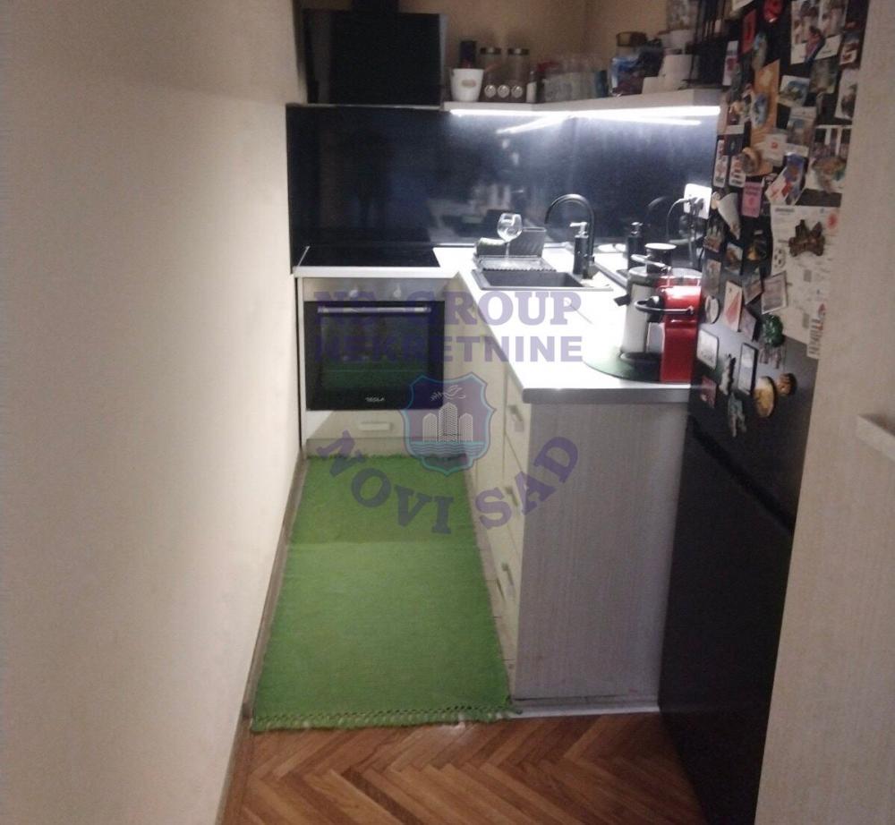 Slika 8 - Jednoiposoban, 35m2, Bulevar oslobođenja Novi Sad, sa terasom, ima lift