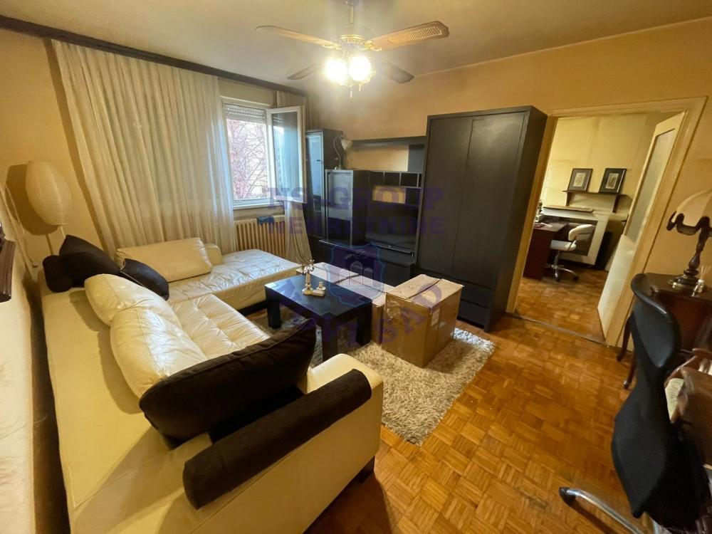 Glavna slika -Odlican dvosoban stan Detelinara!