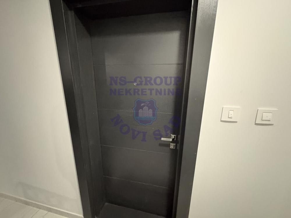 Slika 5 - Dvosoban, 42m2, 559221 Novi Sad, sa terasom, ima lift