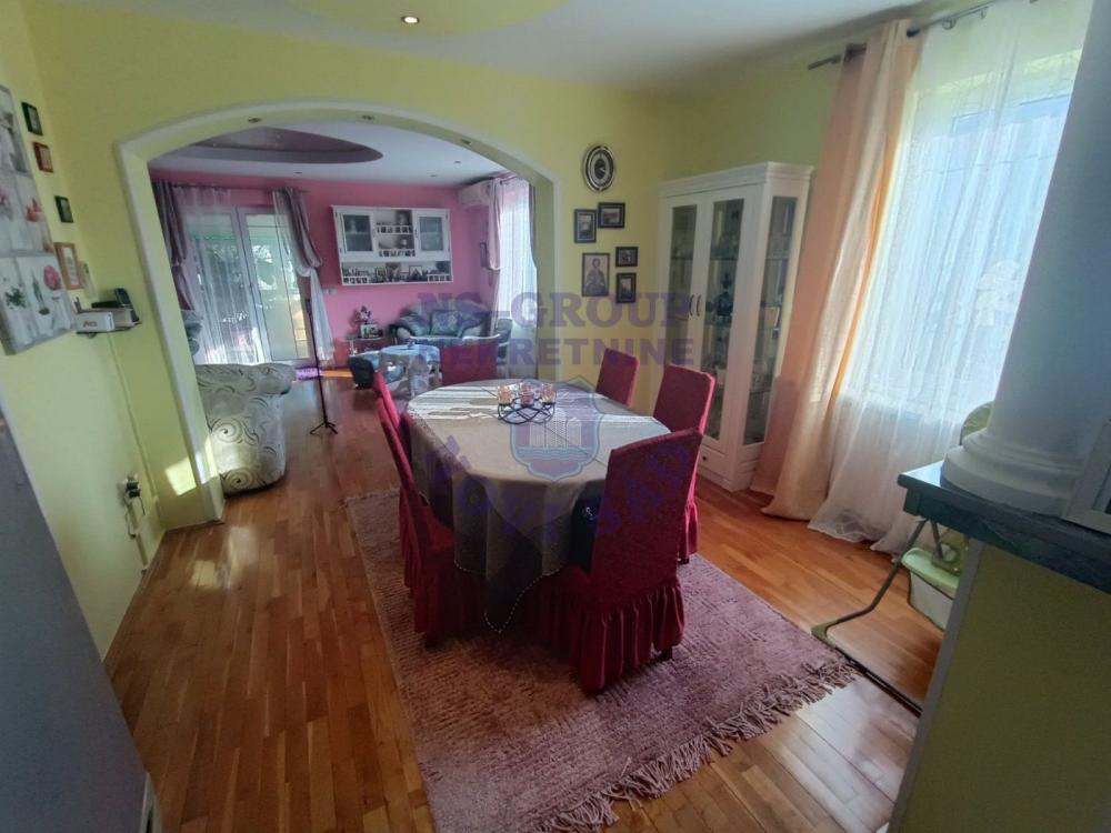 Slika 10 - 564062 - Fantastična kuća kod Novosadskog puta!