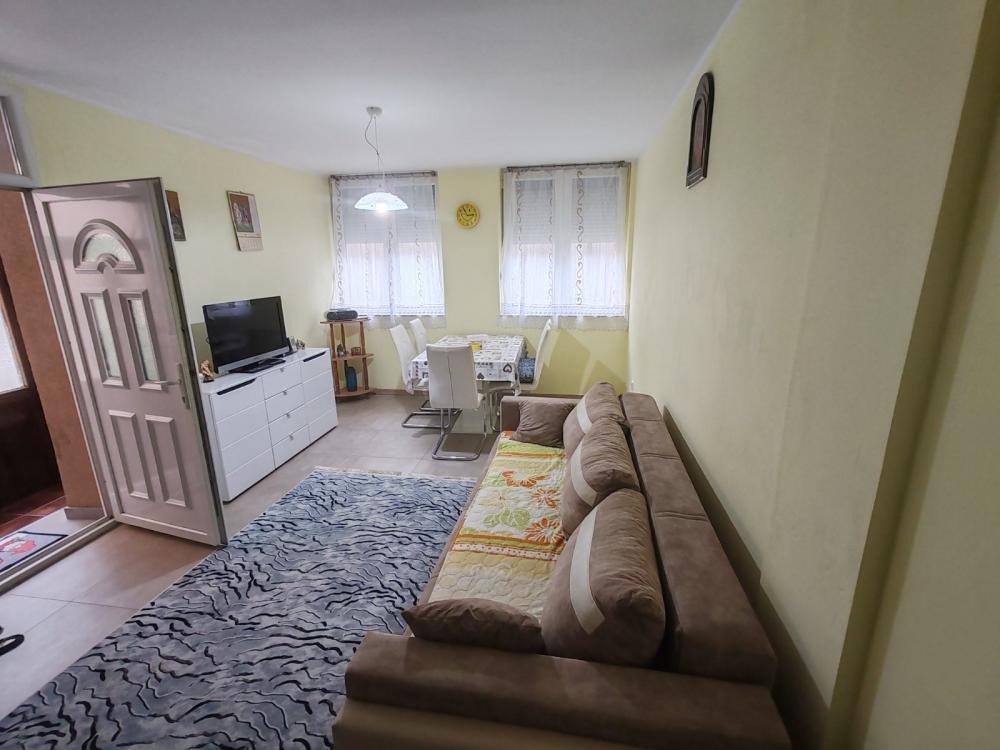 Slika 4 - Stan,NOVI SAD,TELEP,kv: 37.00, € 67000, ID: 1058708