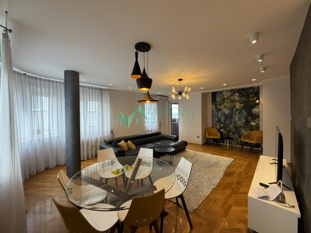 Glavna slika -Danila Kiša, dupleks, 161m2. 