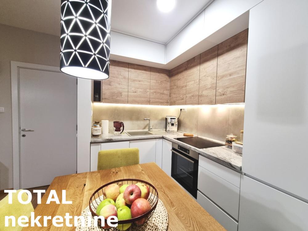 Slika 8 - Stan,NOVI SAD,ADICE,kv: 51.00, € 132500, ID: 1102213