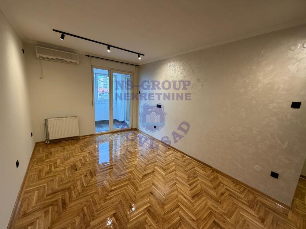 Slika 1 - Odličan dvosoban stan na Novoj Detelinari! 