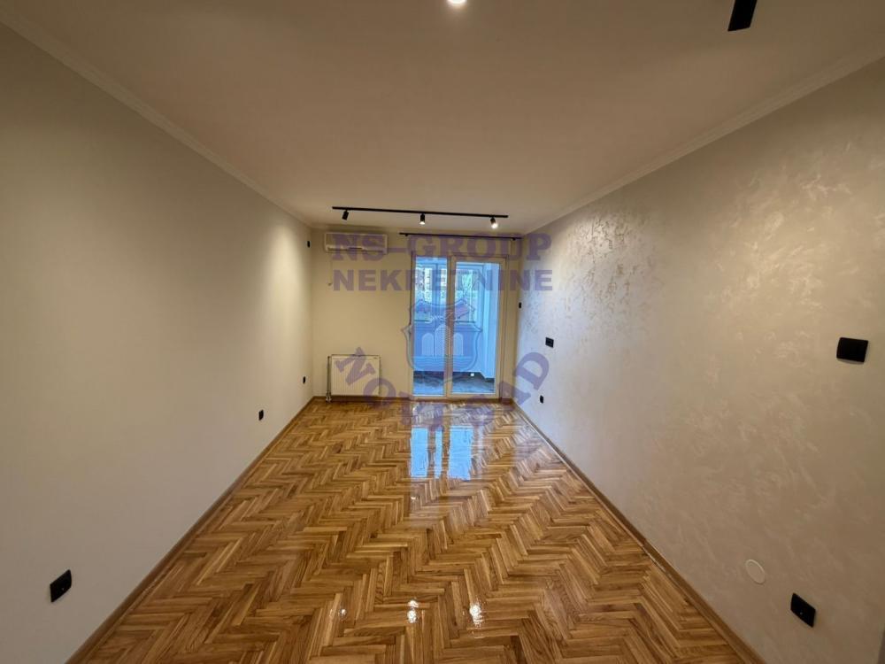 Glavna slika -Odličan dvosoban stan na Novoj Detelinari! 