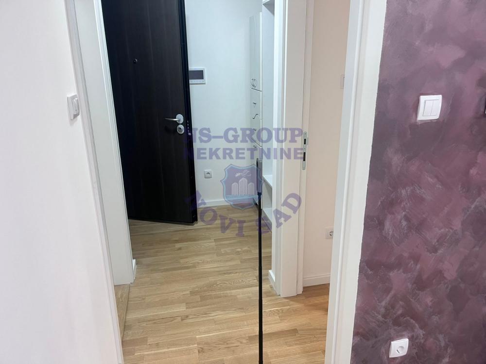 Slika 5 - Odlican jednoiposoban stan na Podbari!