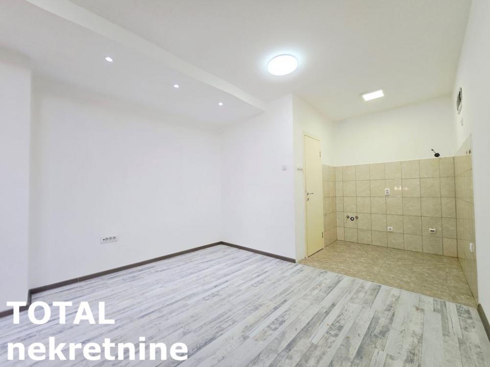 Slika 3 - Stan,NOVI SAD,TELEP,kv: 50.00, € 120000, ID: 1102269