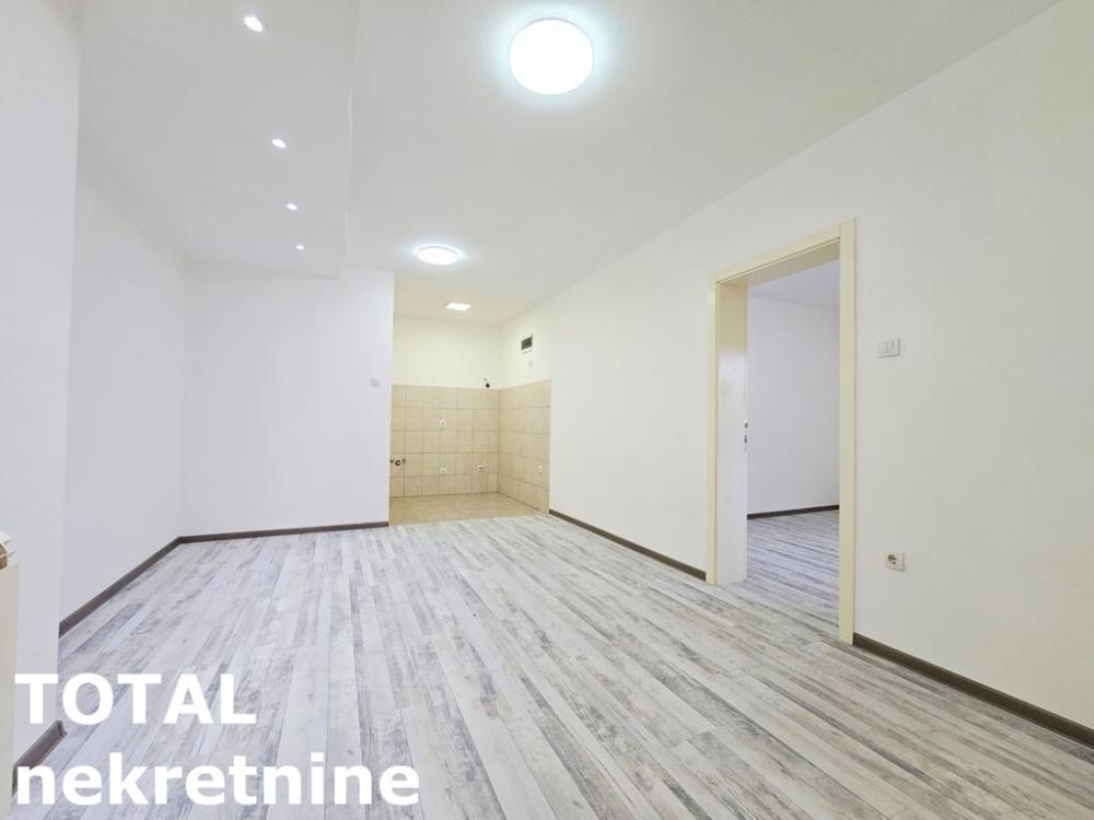 Slika 1 - Stan,NOVI SAD,TELEP,kv: 50.00, € 120000, ID: 1102269