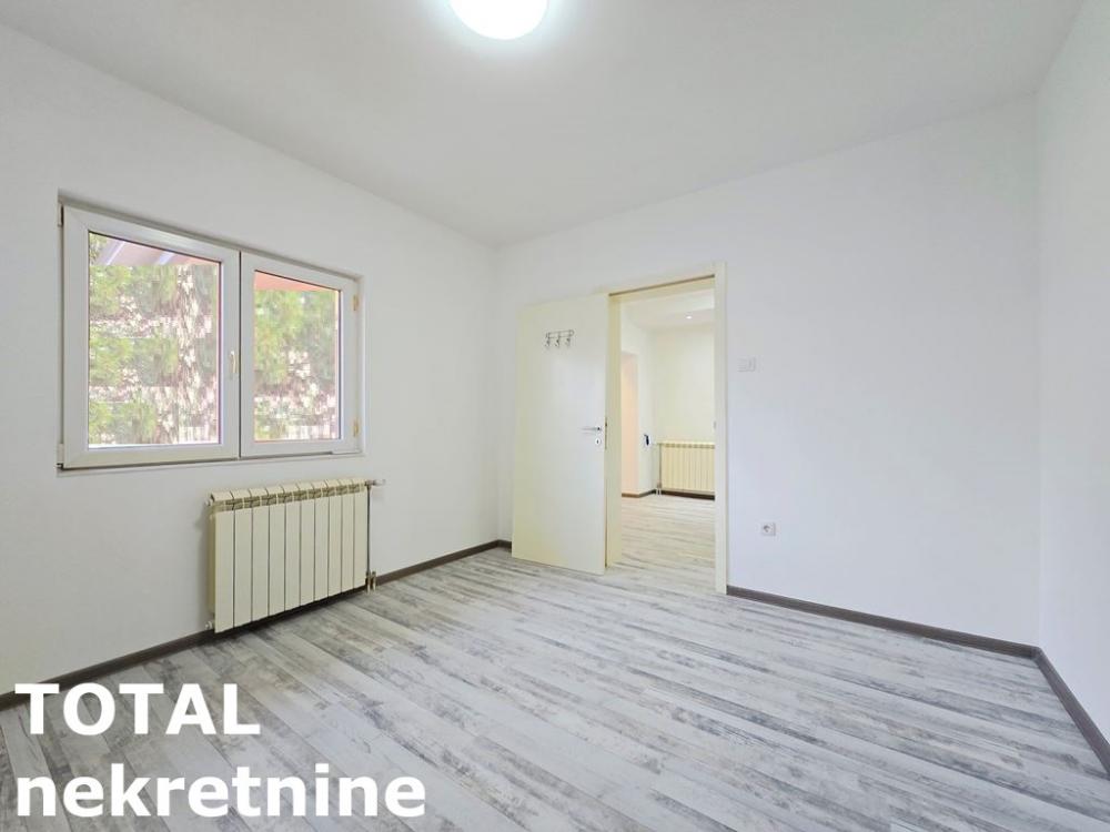 Slika 6 - Stan,NOVI SAD,TELEP,kv: 50.00, € 120000, ID: 1102269