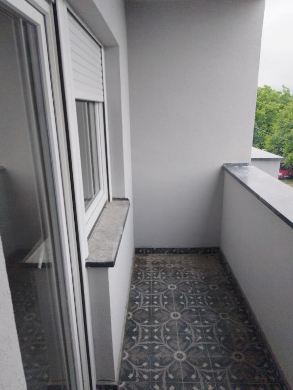 Slika 1 - Stan,NOVI SAD,VETERNIK,kv: 61.00, € 107500, ID: 1057985