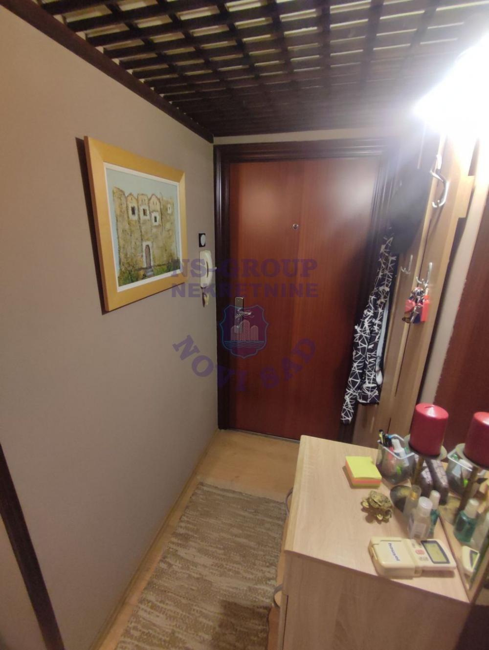 Slika 5 - Odlican dvosoban stan na Grbavici!