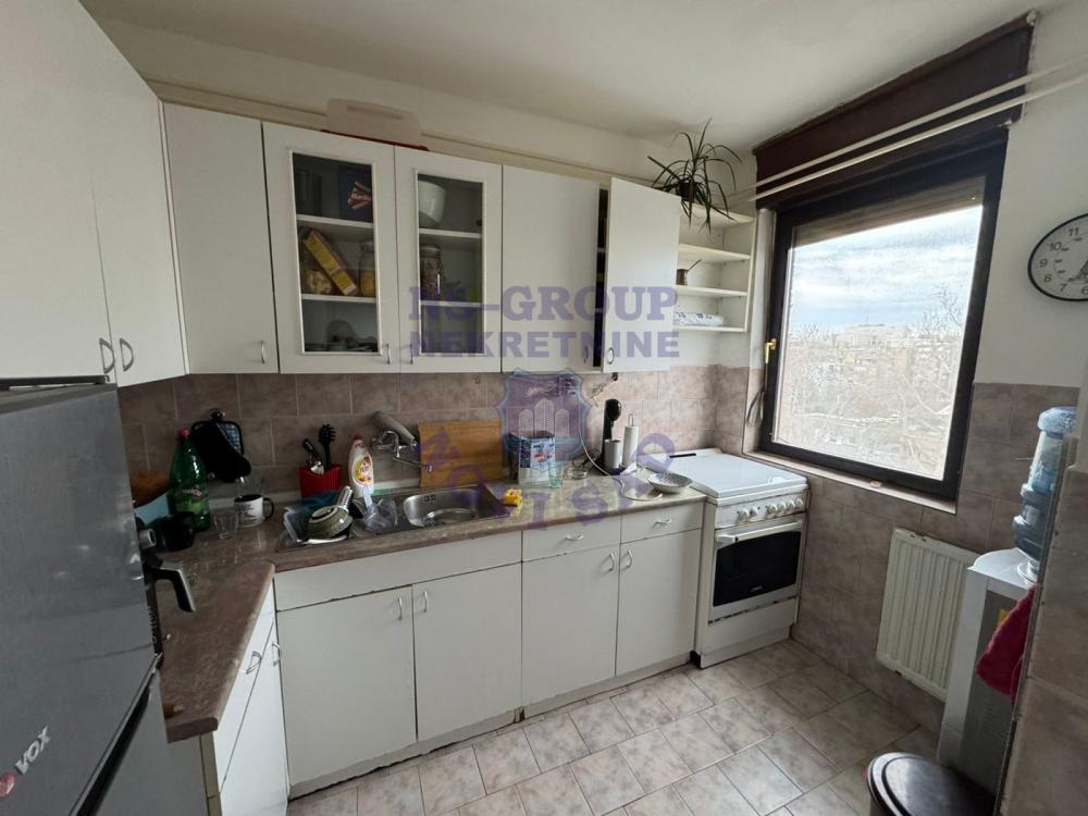 Slika 2 - Dvosoban, 49m2, Liman 3 Novi Sad, sa terasom, ima lift